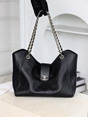 Chanel Tote Grained Calfskin & Gold-Tone Metal Black - 40x26x12cm - 3
