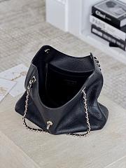 Chanel Tote Grained Calfskin & Gold-Tone Metal Black - 40x26x12cm - 4