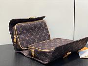 LV Hanging Toiletry Bag Monogram Silk Tech M2A500 - 23x17x11cm - 5