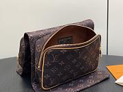 LV Hanging Toiletry Bag Monogram Silk Tech M2A500 - 23x17x11cm - 3