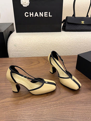 Chanel Mary Janes Lambskin Beige & Black 85mm G47612