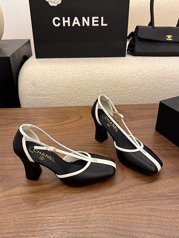 Chanel Mary Janes Lambskin Black & White 85mm G47612 