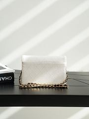 Chanel Wallet on Chain Shiny Grained Calfskin, Lambskin & Gold-Tone Metal White & Black AP5455 - 19x12x3.5cm - 5