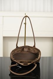 Chanel Small Tote Calfskin & Gold-Tone Metal Beige AS6492 - 28x19x10cm - 5