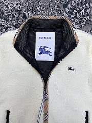 Burberry Cropped Wool Cashmere Blend Fleece Jacket Tundra white - 5