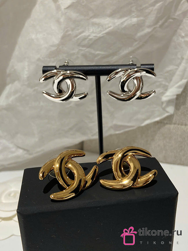 Chanel Stud Earrings Metal Golden/Silver - 1